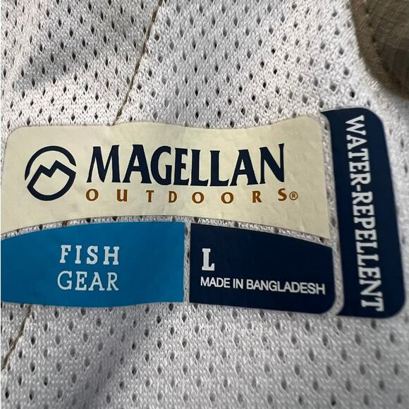 Magellan Outdoors Men's Shorts in Tan Fish Gear Water Repellent Size L - Picture 4 of 5